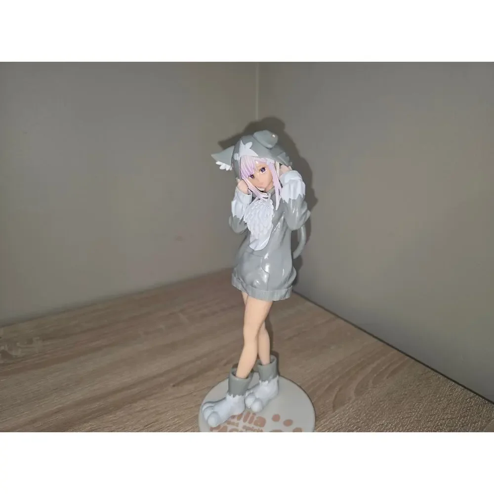 Rezero Emilia Hooded Kawaii Ver. Figurine 8.5